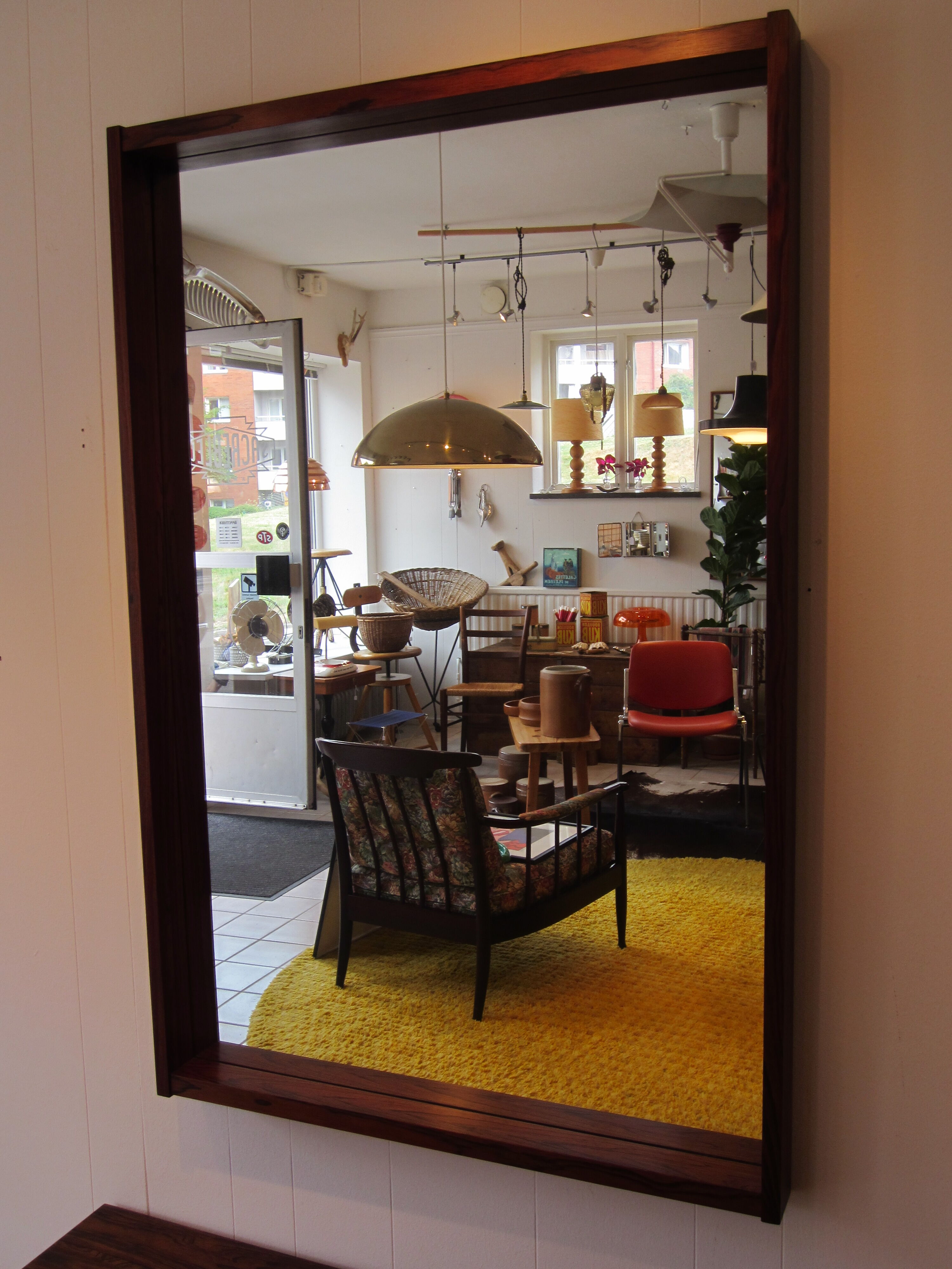 Scandinavian hall furniture, chest of drawers and mirror Ateljé Glas & Trä Hovmantorp