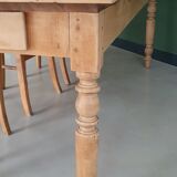 Farmhouse table