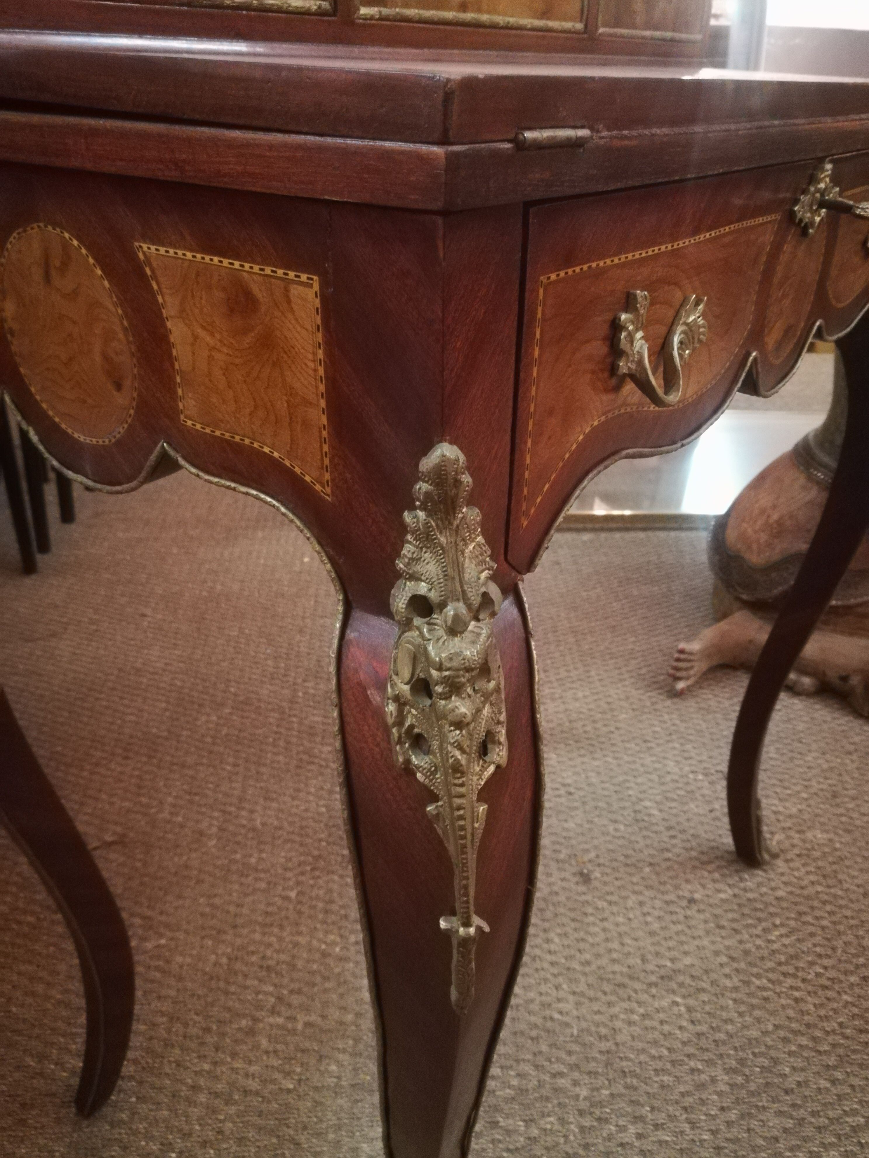 Secrétaire bonheur du jour en marqueterie