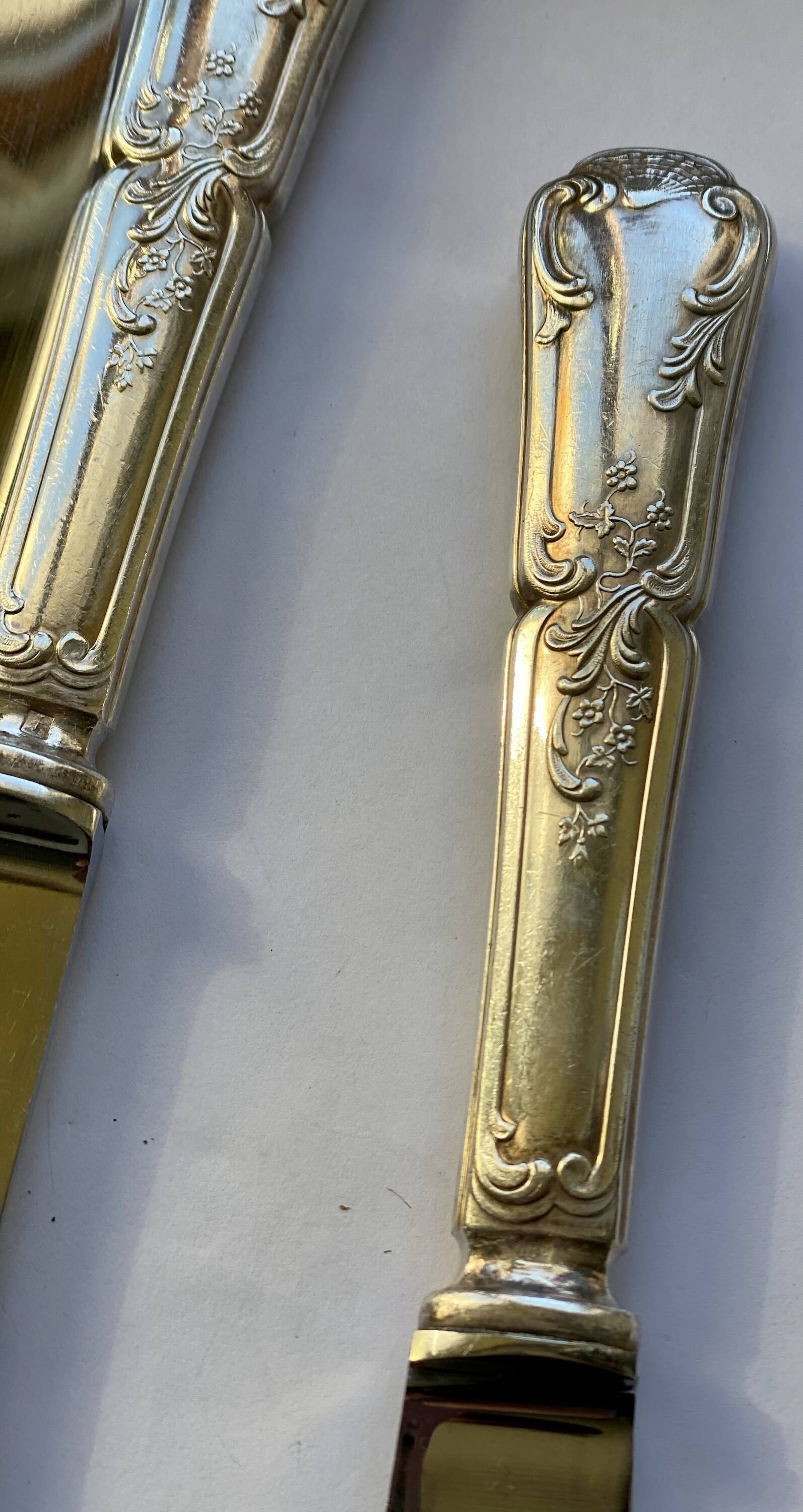 Service de 12 + 1 couteaux de table métal argenté art nouveau