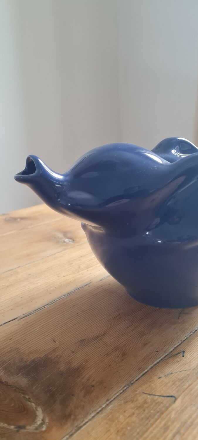 Lipton elephant teapot