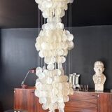 Mother-of-pearl suspension