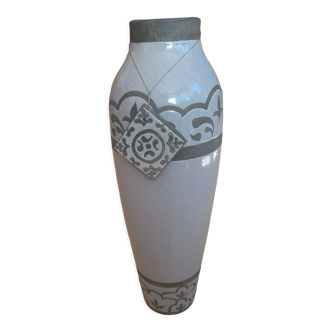 Ceramic vase