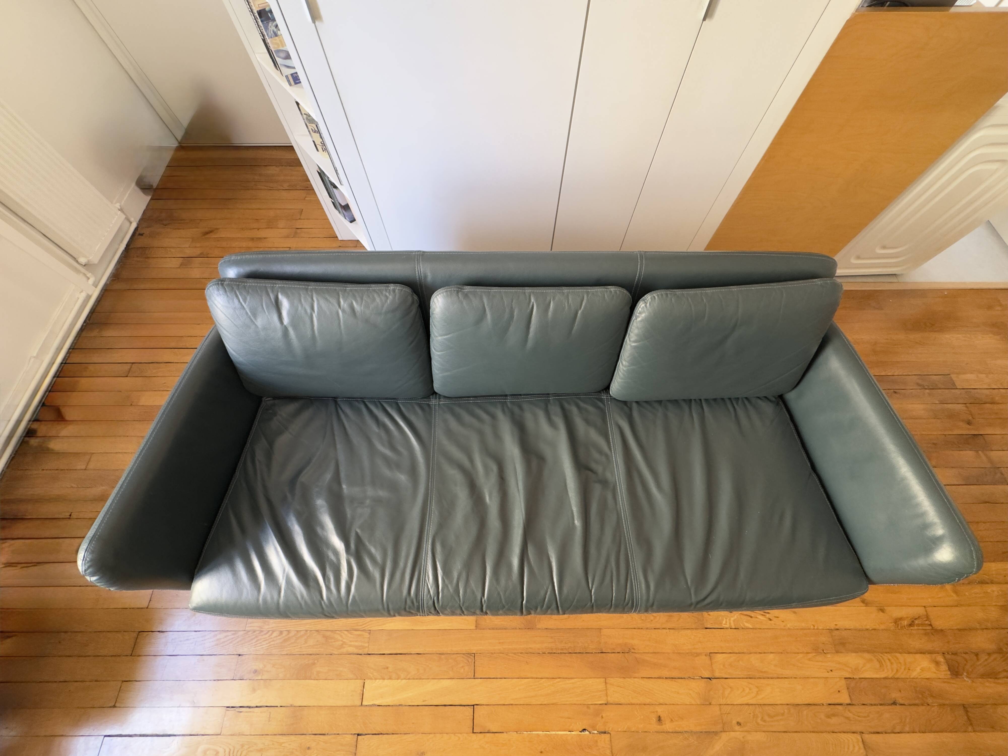 Green leather three-seater sofa Habitat