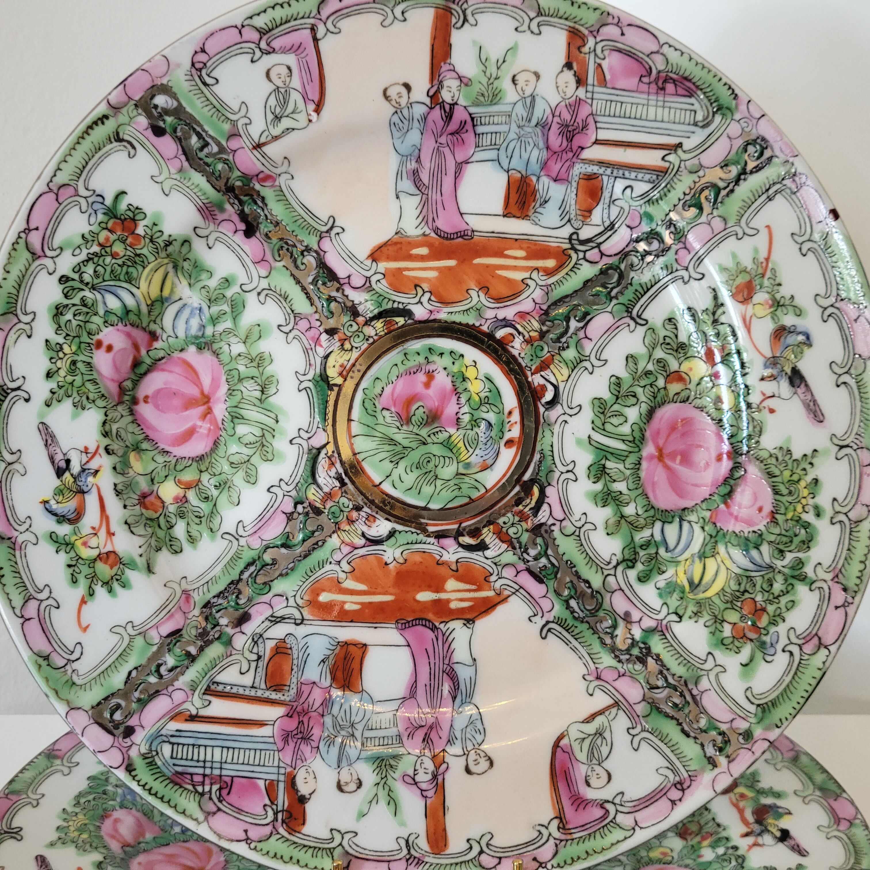 2 Chinese plates polychrome porcelain and gold Canton XXth