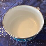 Enamelled pan