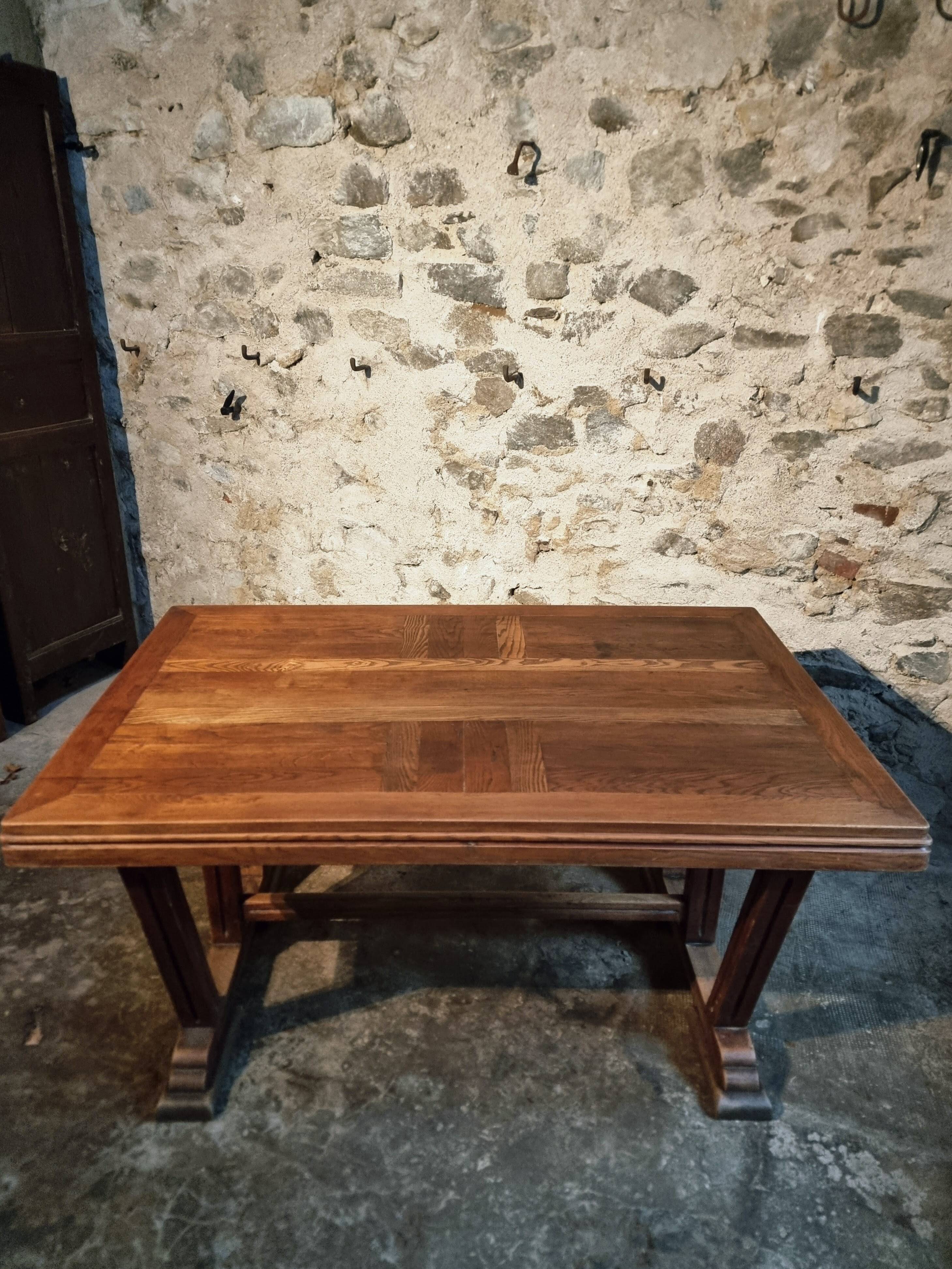 French vintage table in solid oak, Arts & Crafts style, 1930s–1940s.