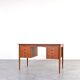 Bureau en teck danois des années 1960.