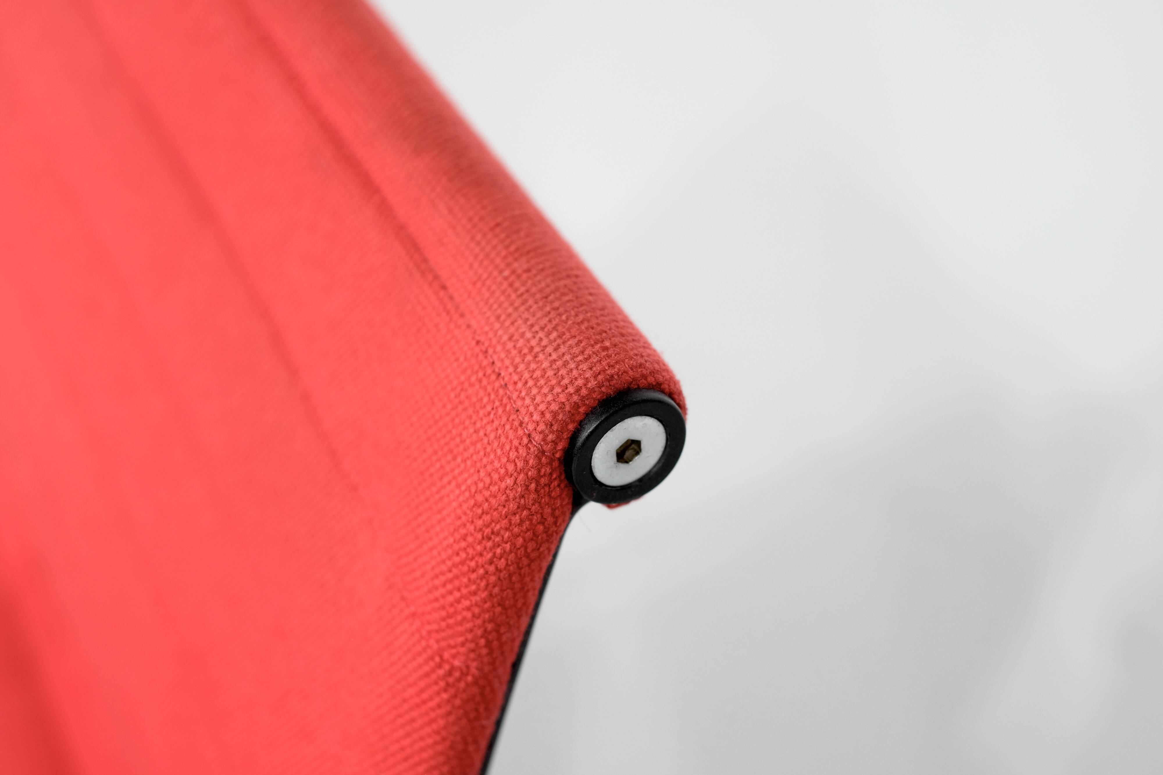 "EA 117" armchair by Charles Ray Eames for ICF USA, 1969.