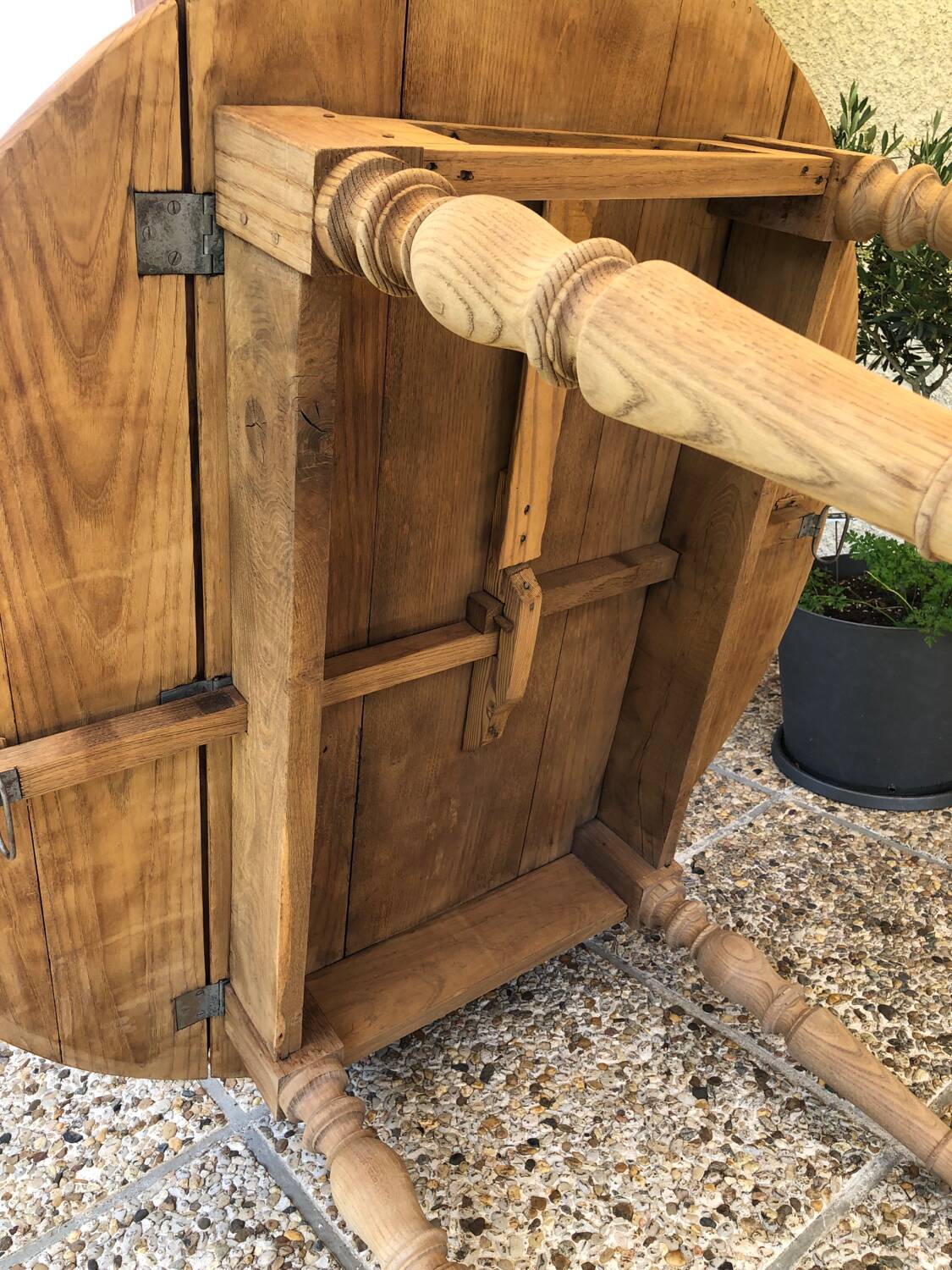 Farmhouse table with shutters
