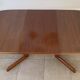 Table danoise ovale extensible en teck, années 60