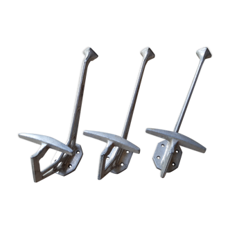 Set of 3 cast aluminum hooks, 50s