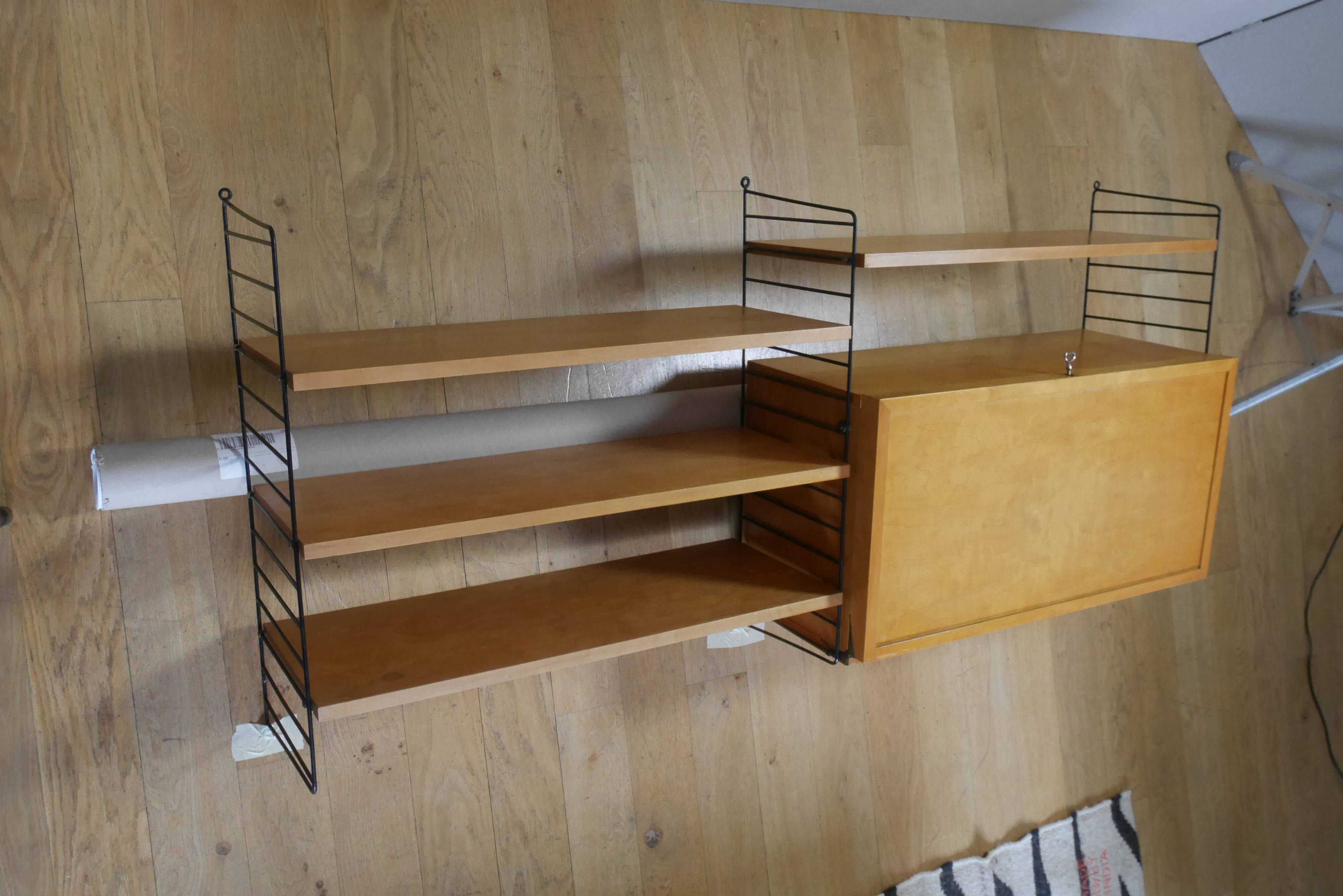 String shelf from the 50s