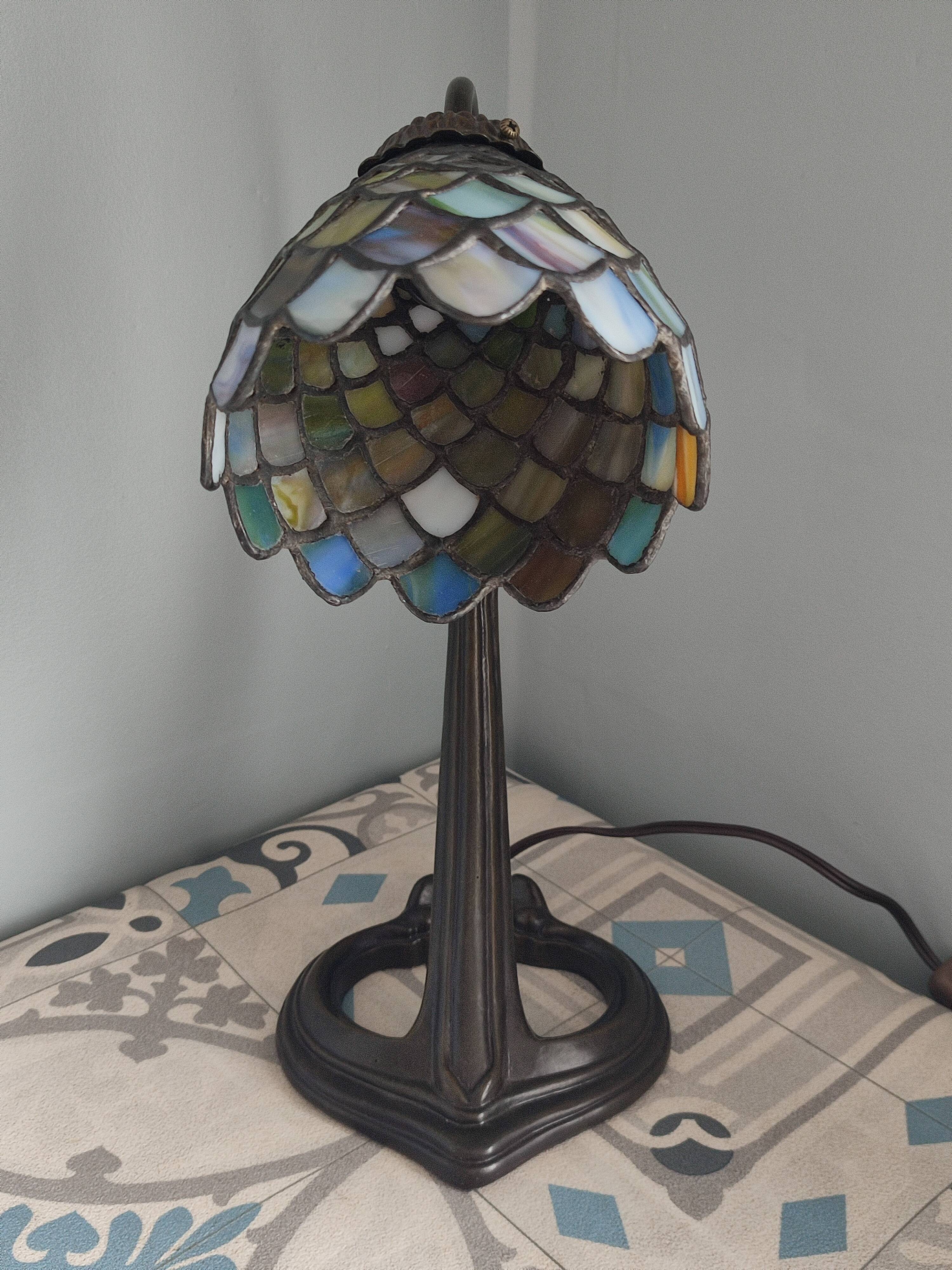 Tiffany table lamp art deco style