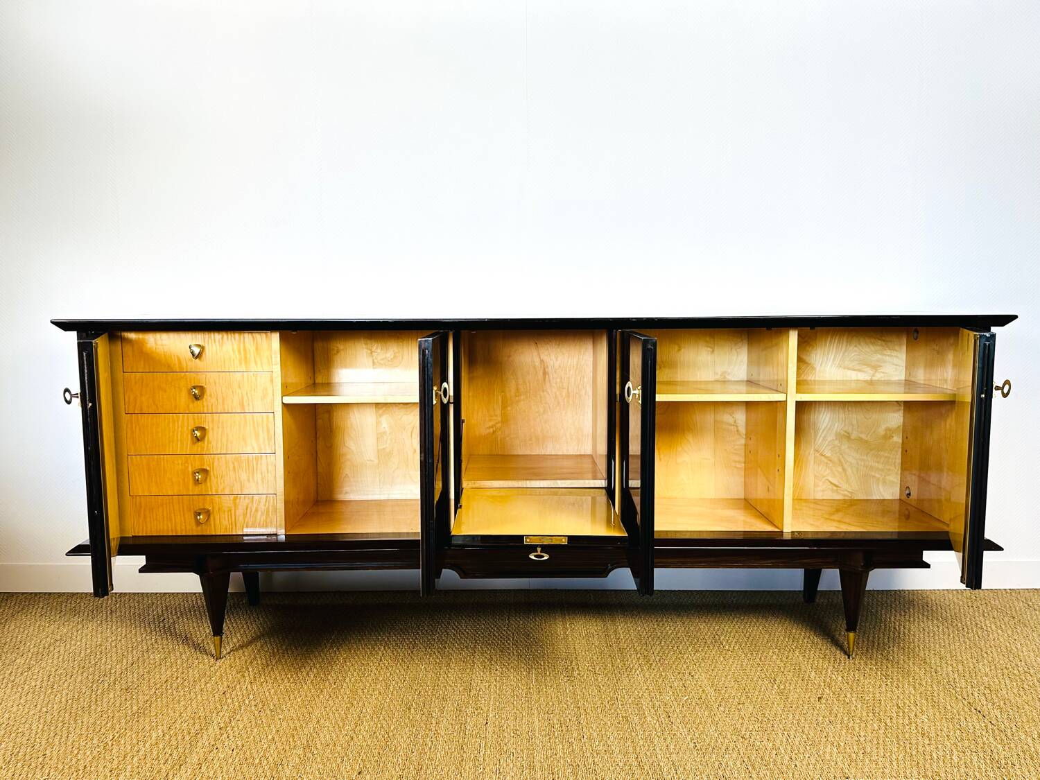 Art Deco buffet in Macassar ebony, 1940.