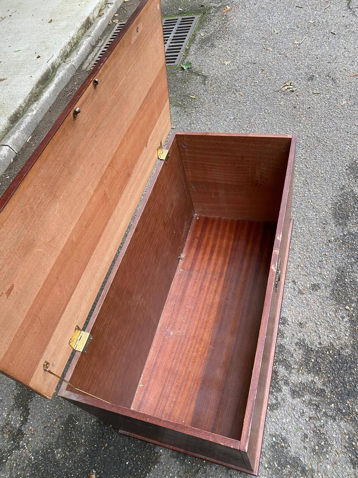 Vintage wooden trunk engraved with Indian ink