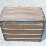 Curved trunk Moynat with compartments