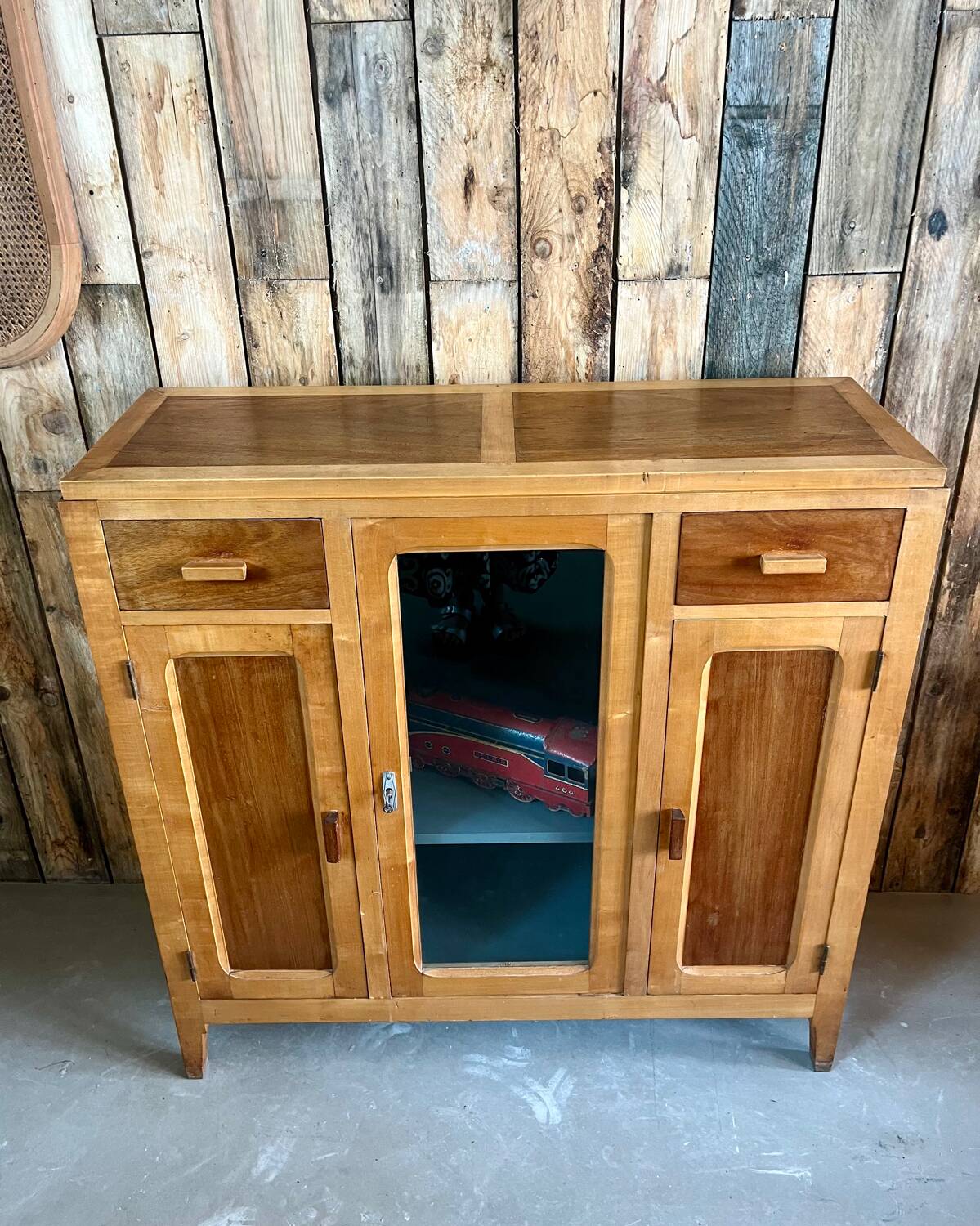 Buffet 1930-40 (renovated)