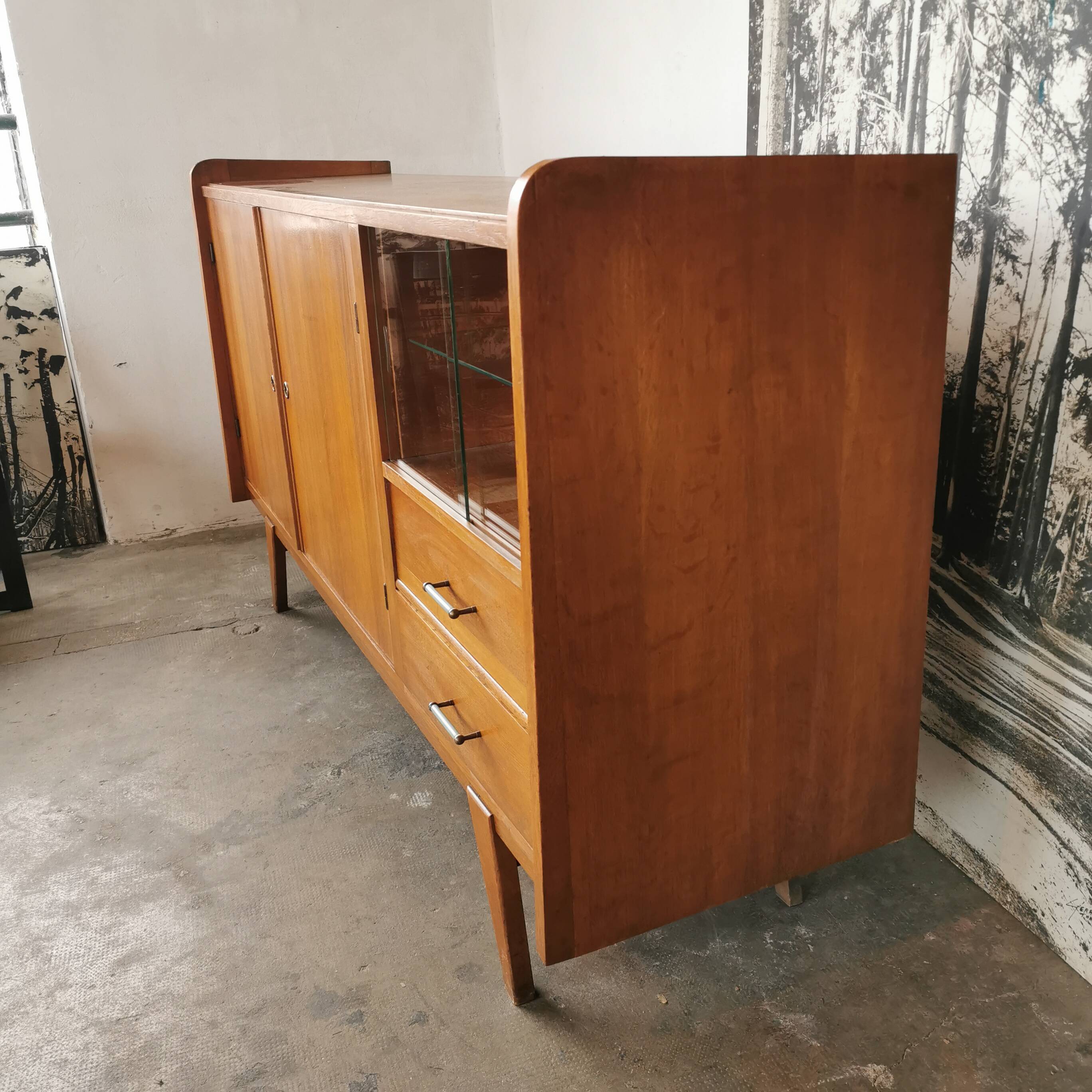 Large vintage sideboard 1950 compass feet