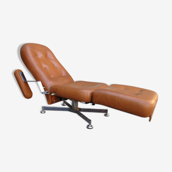 Chaise longue  en cuir naturel 1970