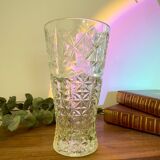 Vase en verre taillé