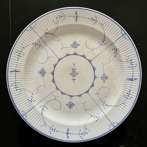 Plat ancien Villeroy & Boch