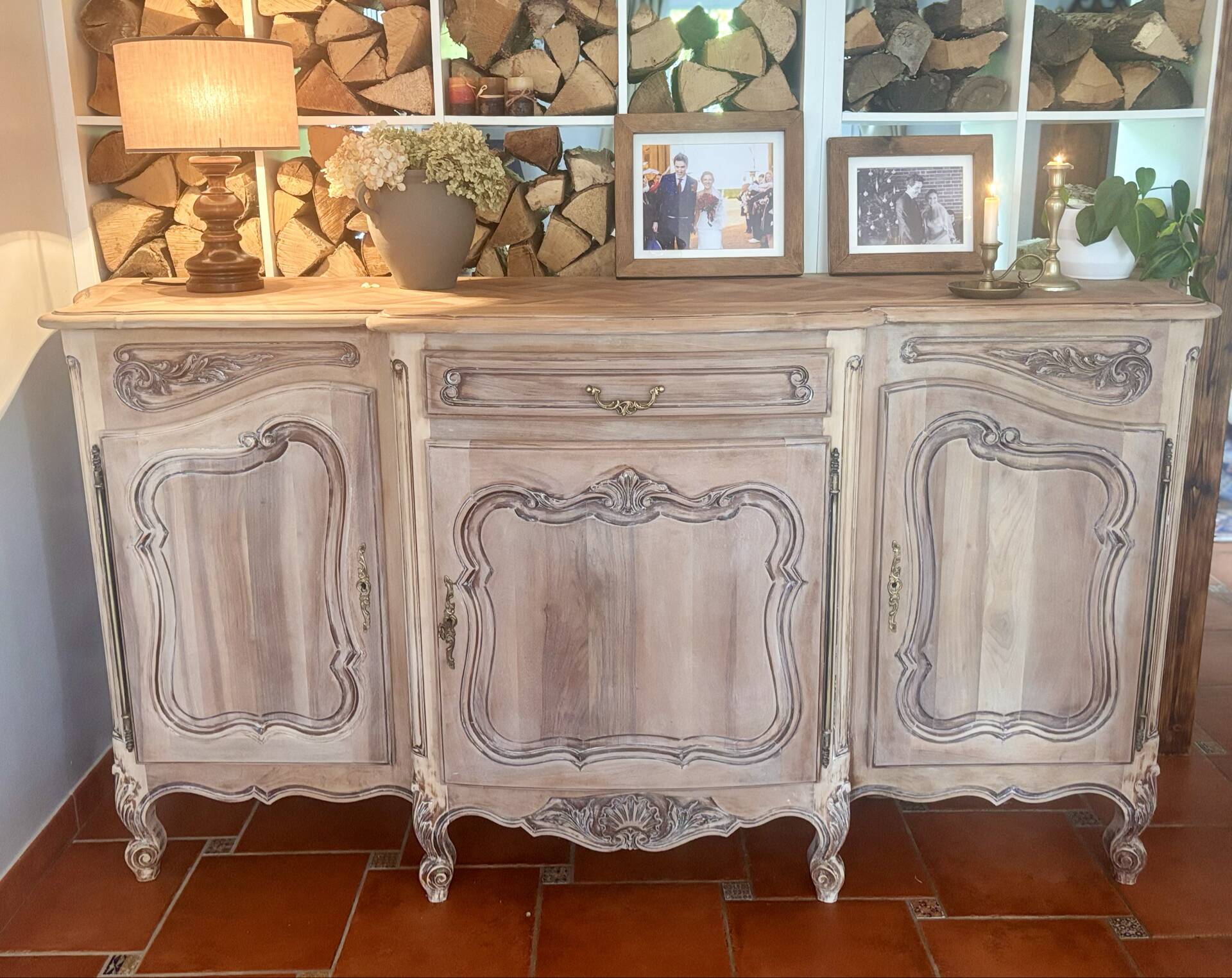 Antique grand buffet in solid oak – Louis XV style – Bleached wood –