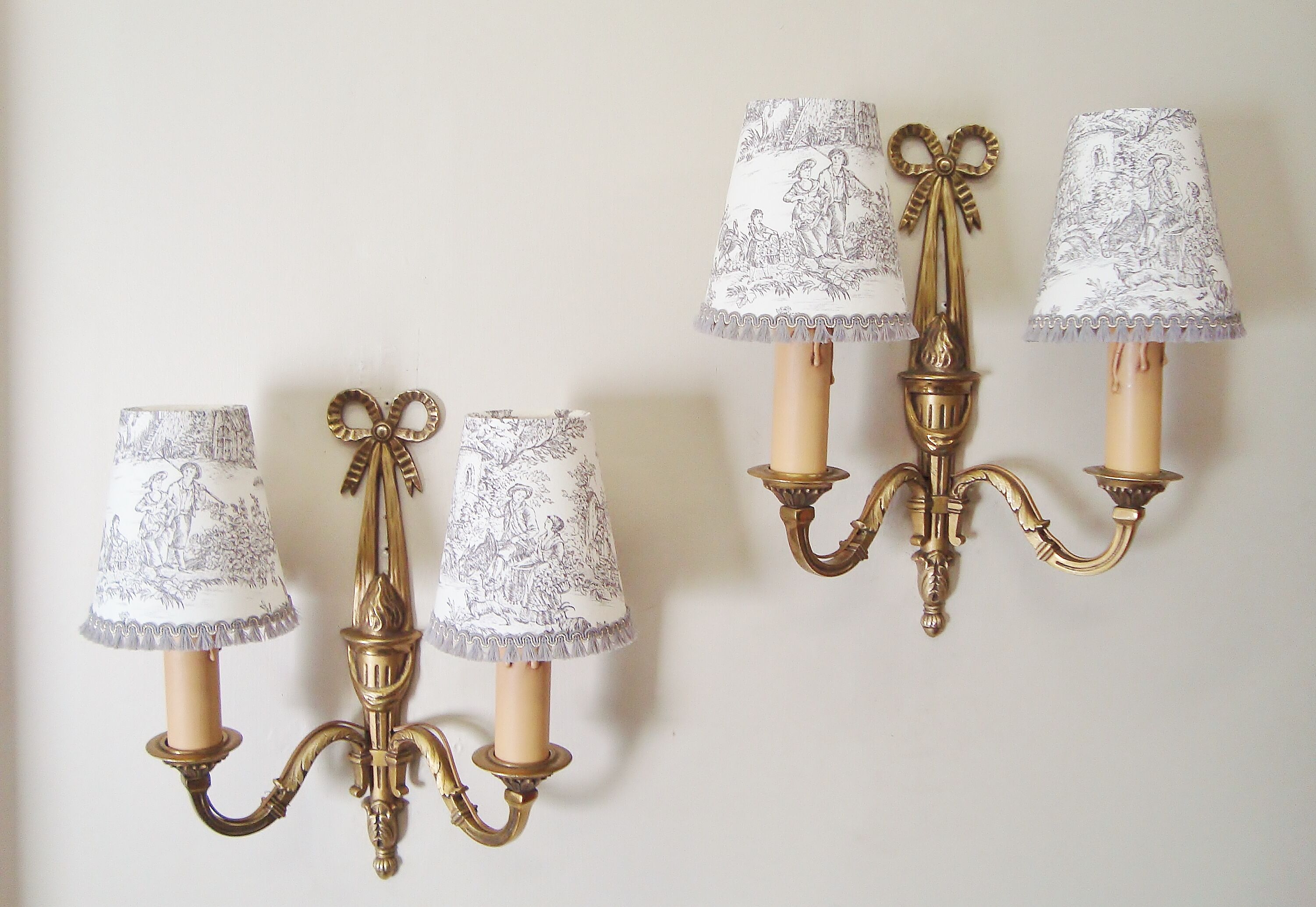 Old Louis XVI style ribbon slashes