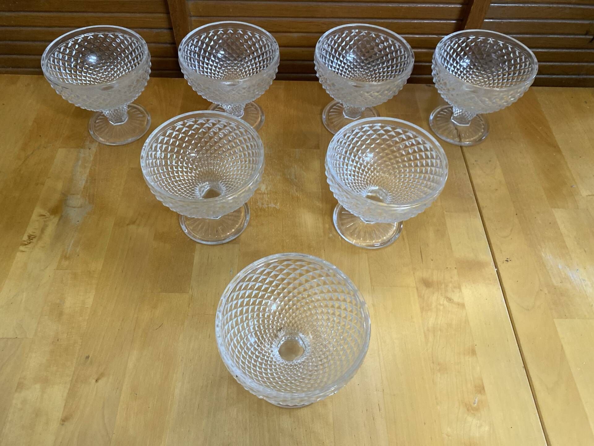 Set of 7 Glass Ice Cream Bowls Diamond Point France Vintage #E076