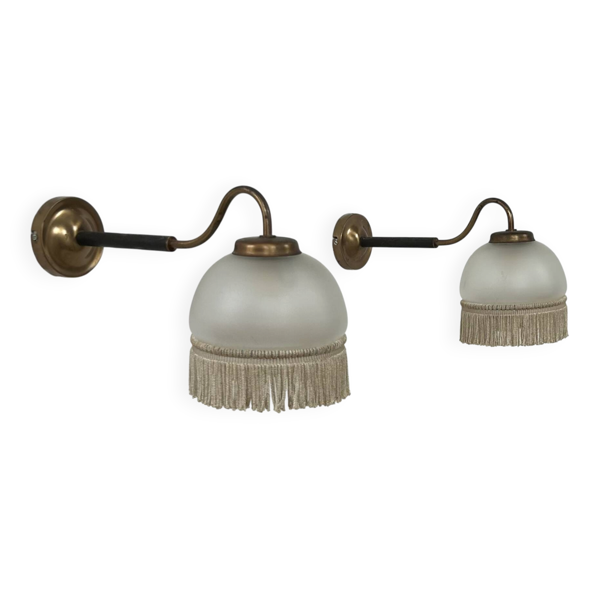 Vintage pair of wall lights, brass and frosted glass, France, 1970.