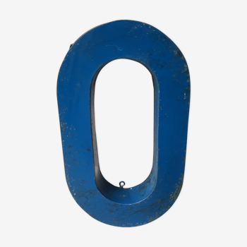 Ancienne lettre 0 en zinc bleu