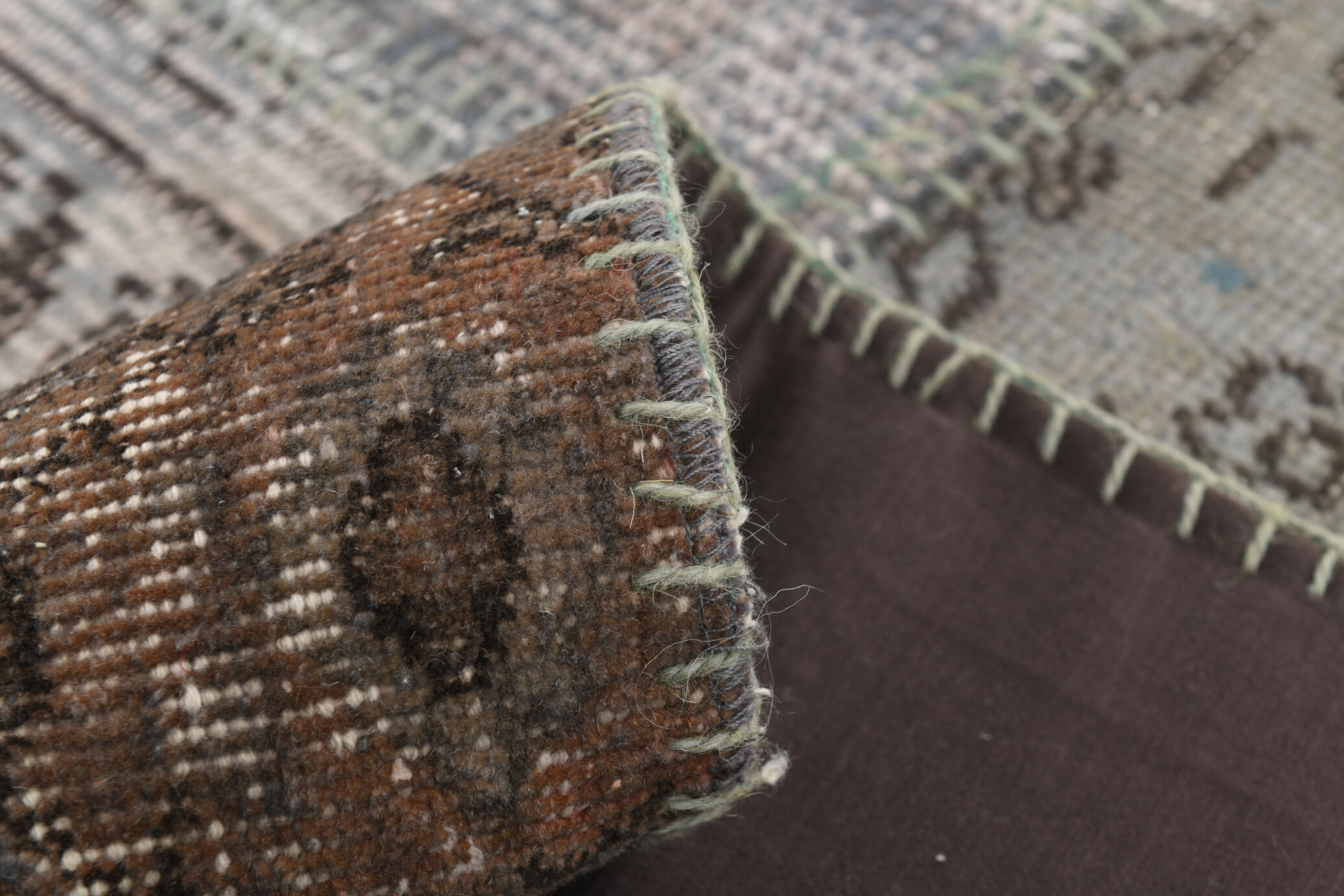 Gray & bronze patchwork tapis rug, 247x172cm