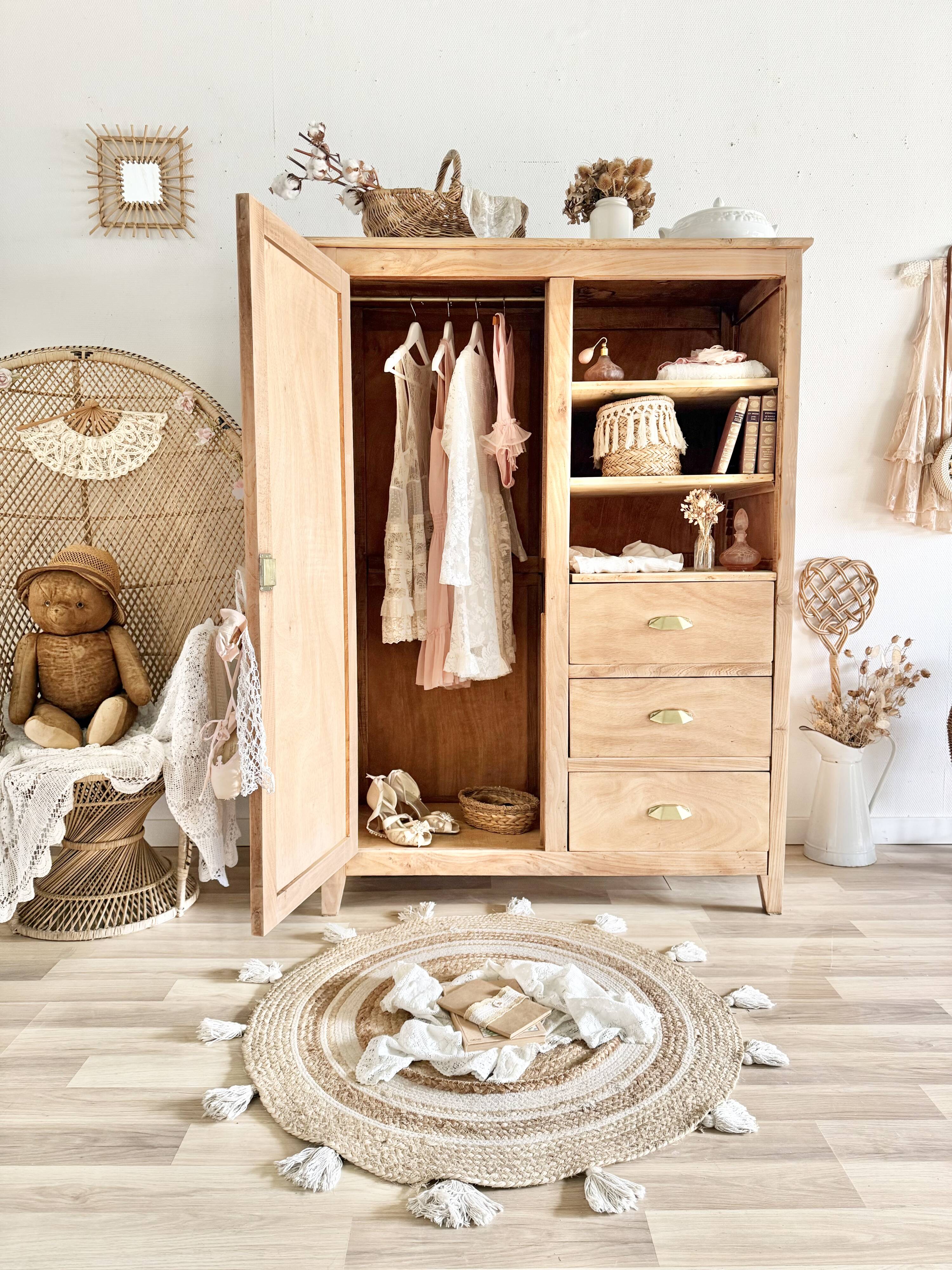 Asymmetrical Parisian wardrobe