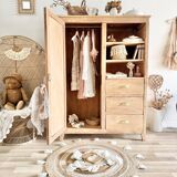 Asymmetrical Parisian wardrobe