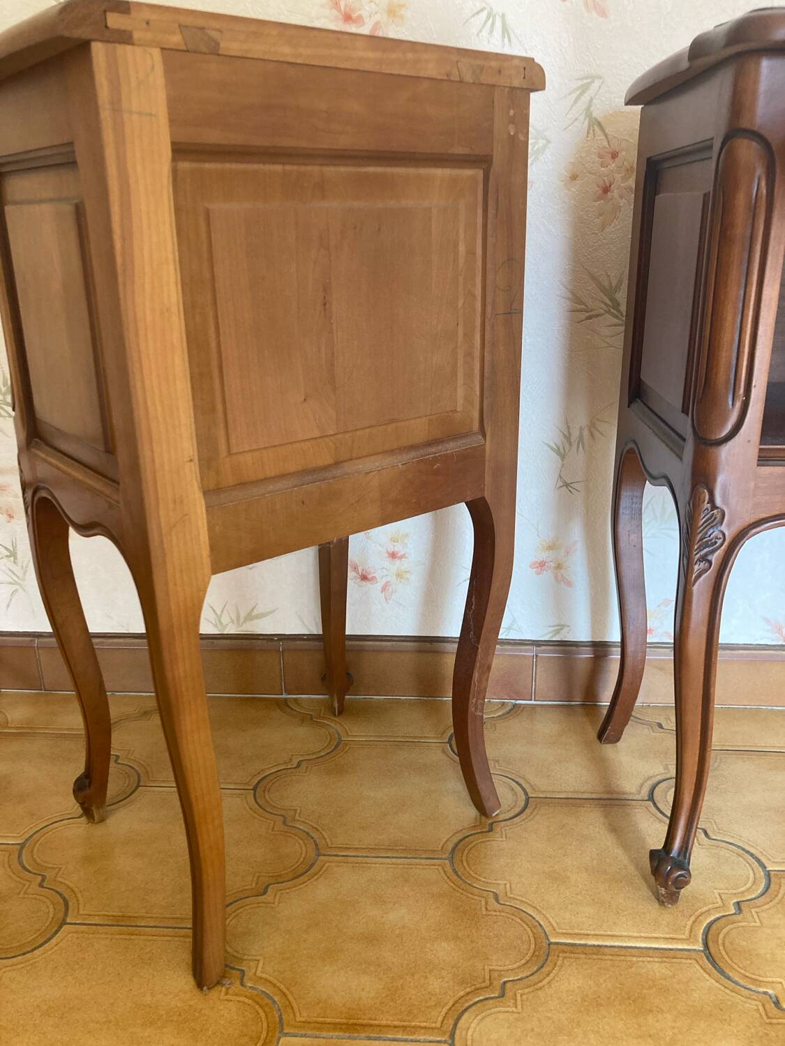 Bedside table