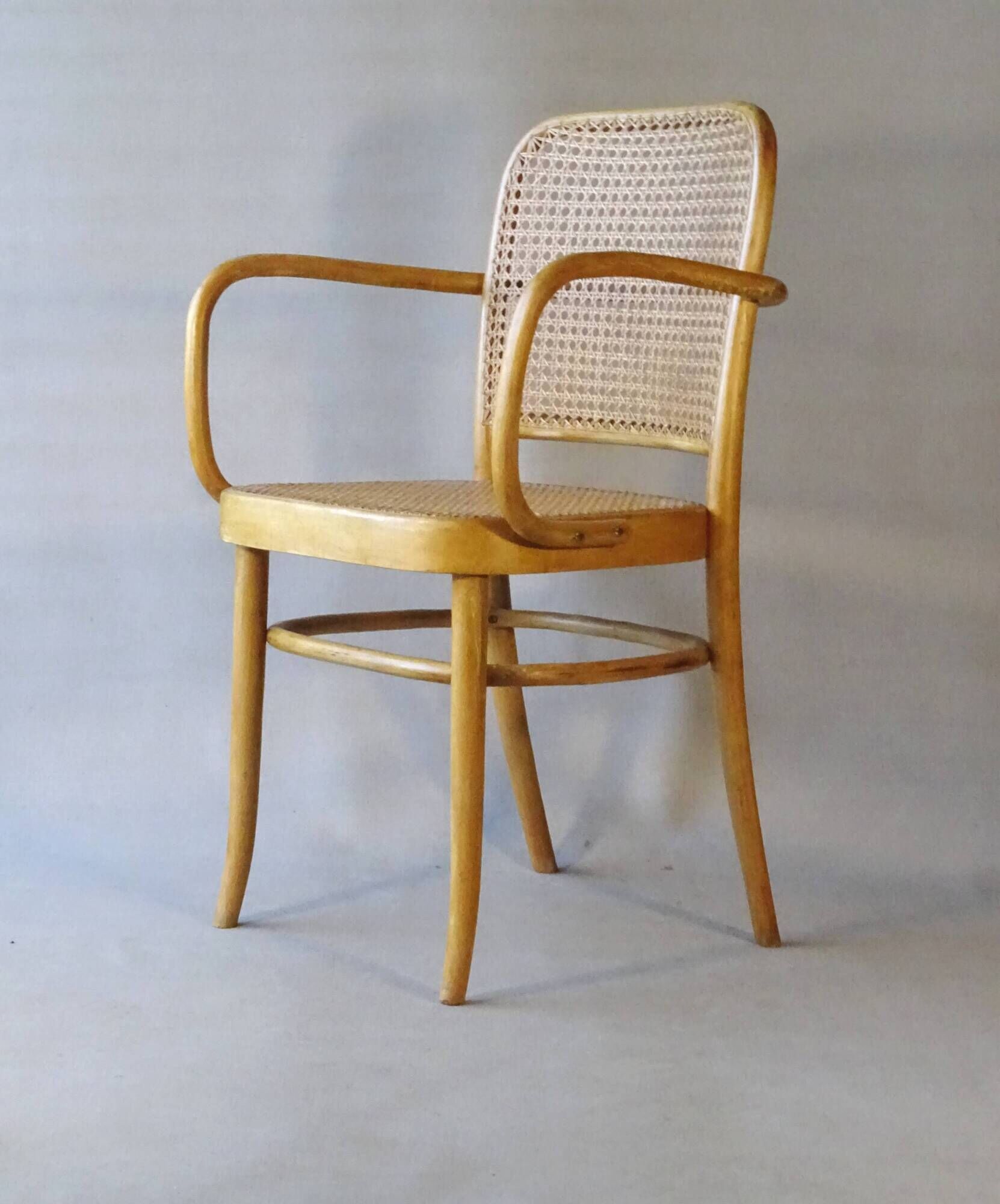 Hoffmann Armchair No. 811, by Thonet 1960/65