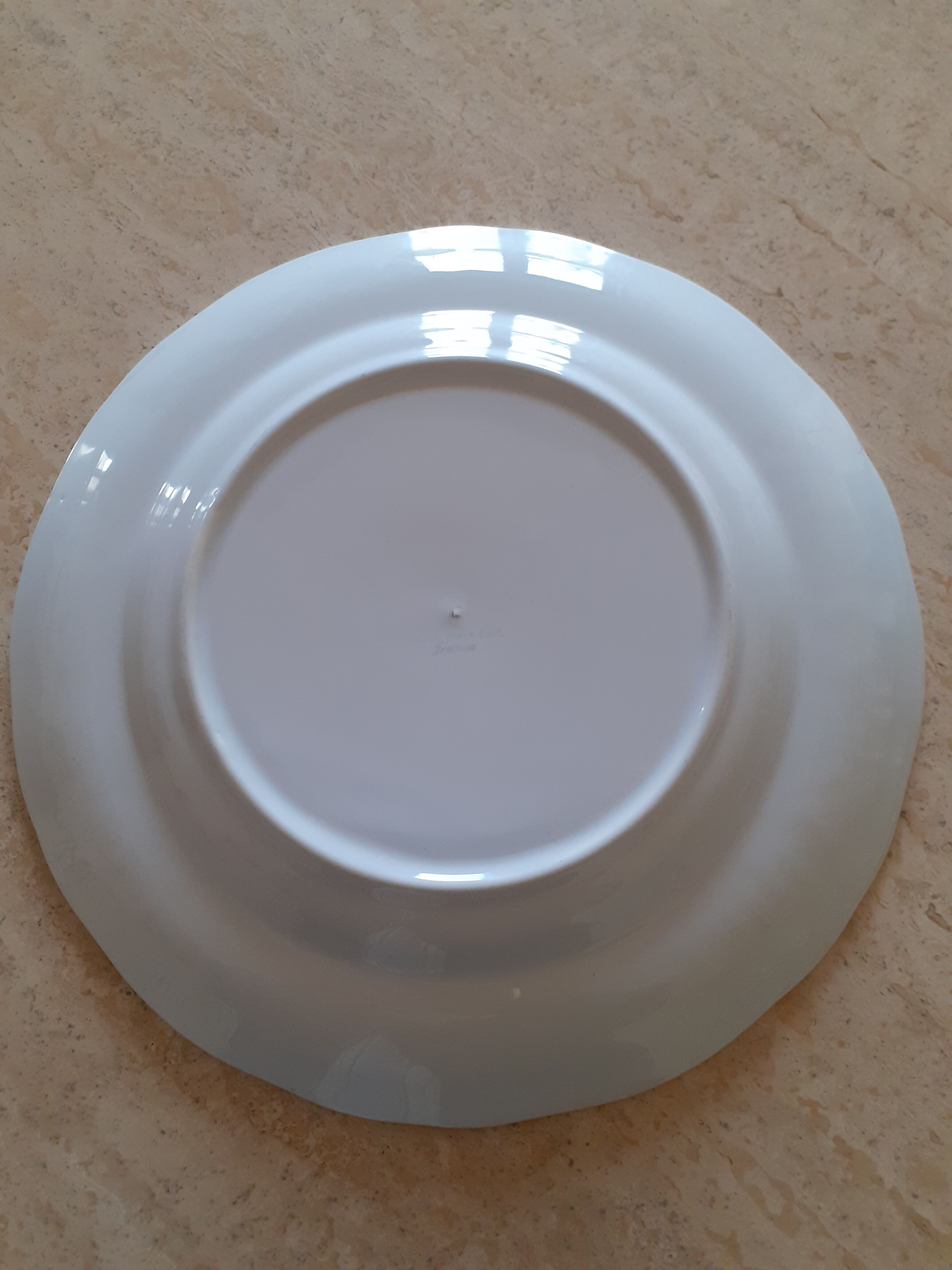 Decorative plate in moustiers earthenware