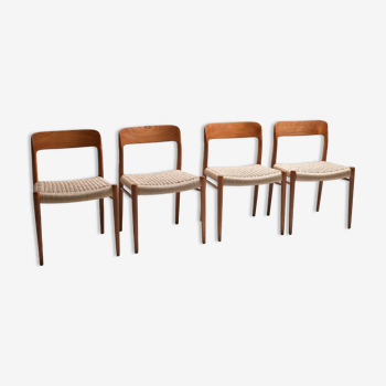 Set of 4 Moller Chairs Model 75