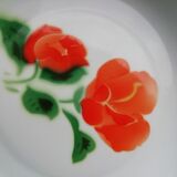 Set of cups and enamelled plate