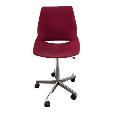 Chaise de bureau pivotante rouge des années 1970