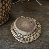 Old straw bourgne