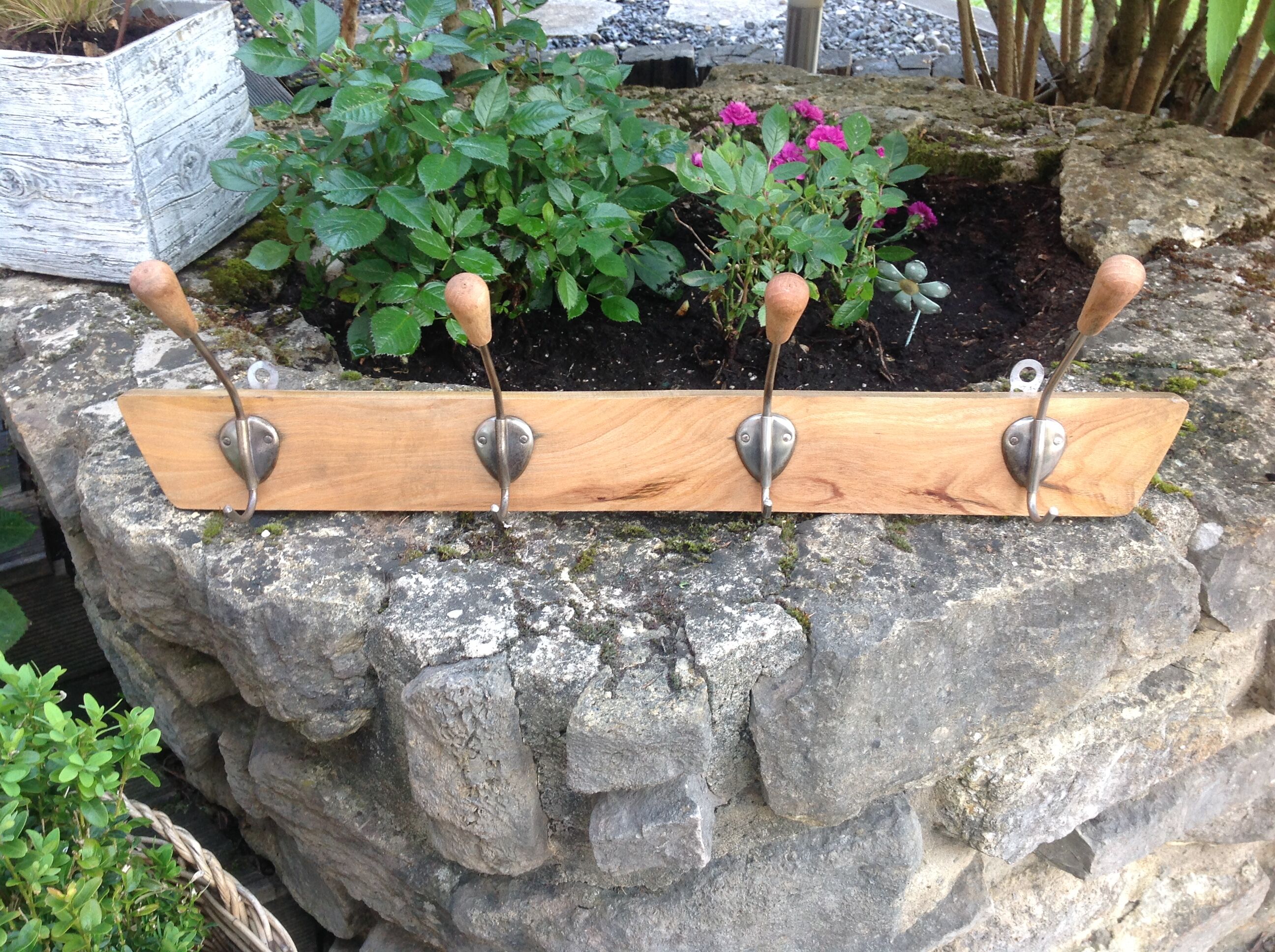 Four-headed wooden hook / vintage 60s-70s