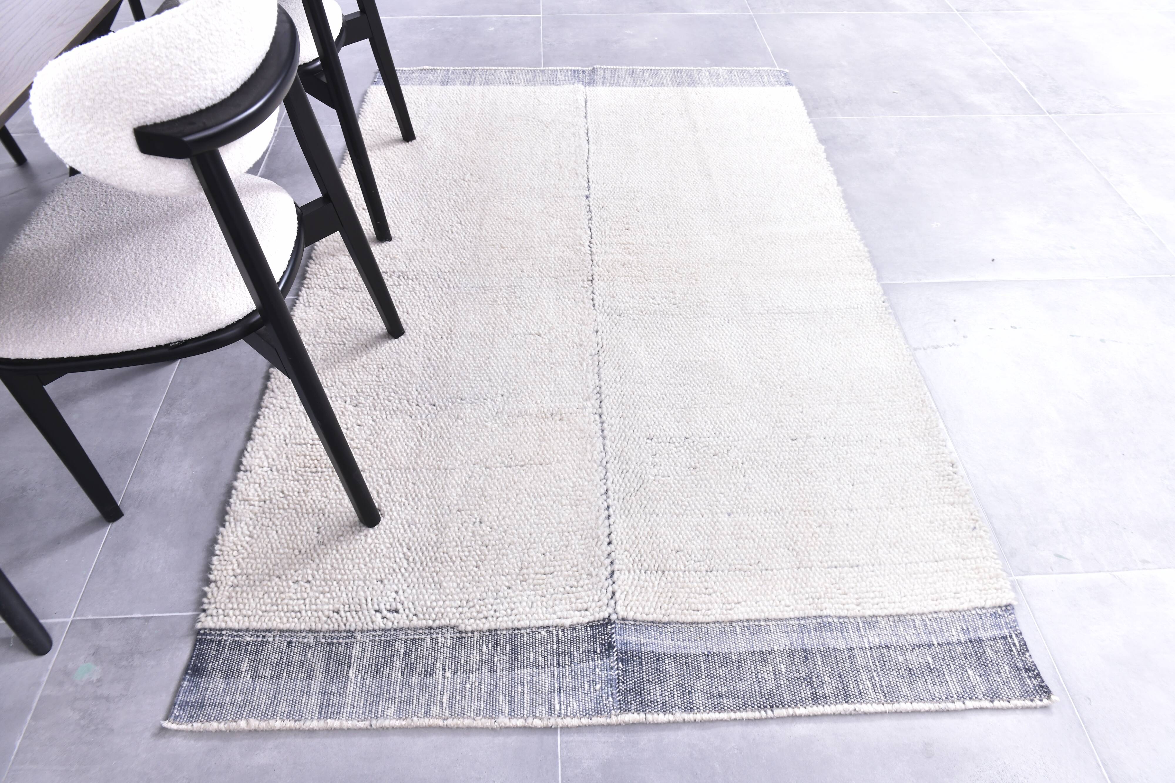 4x7 Blue & White Handmade Wool Turkish Rug, 135x213Cm