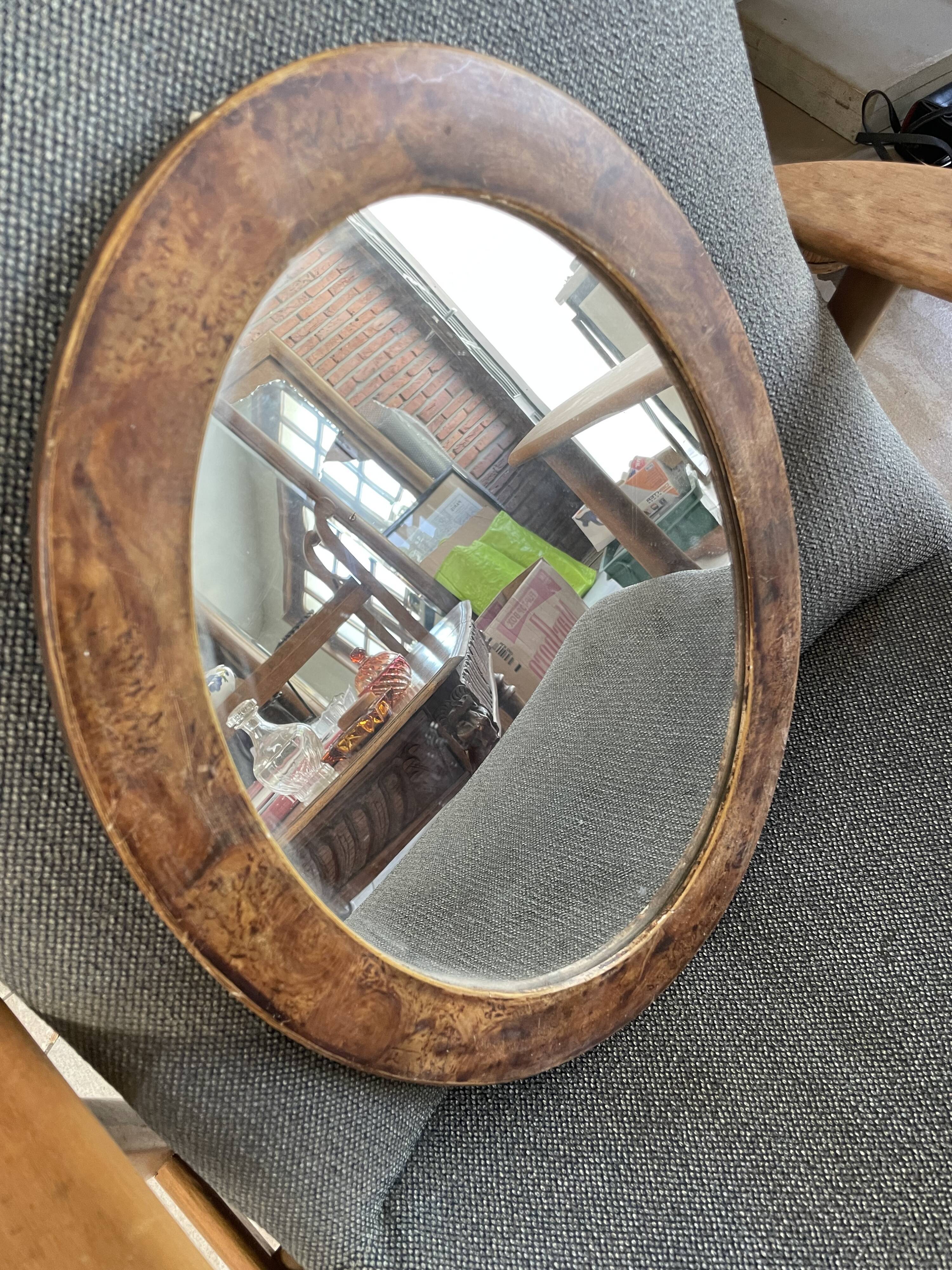 Oval mirror