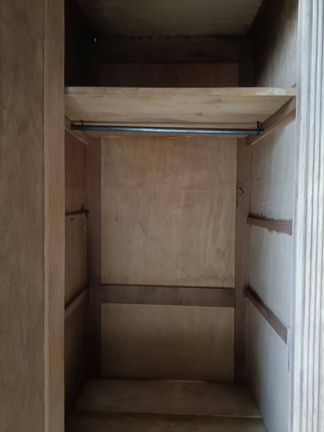 Asymmetrical wardrobe