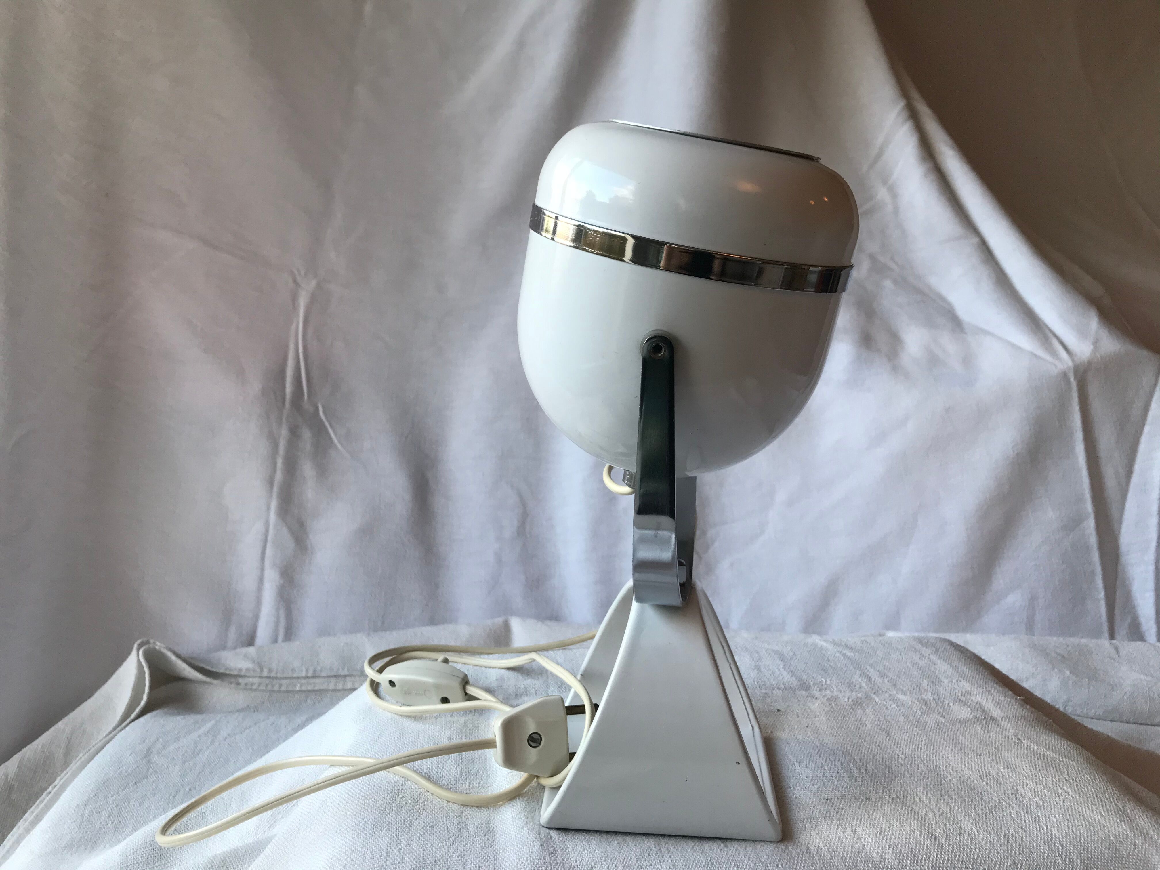 Vintage eye ball table lamp 1970 Italian Prova white