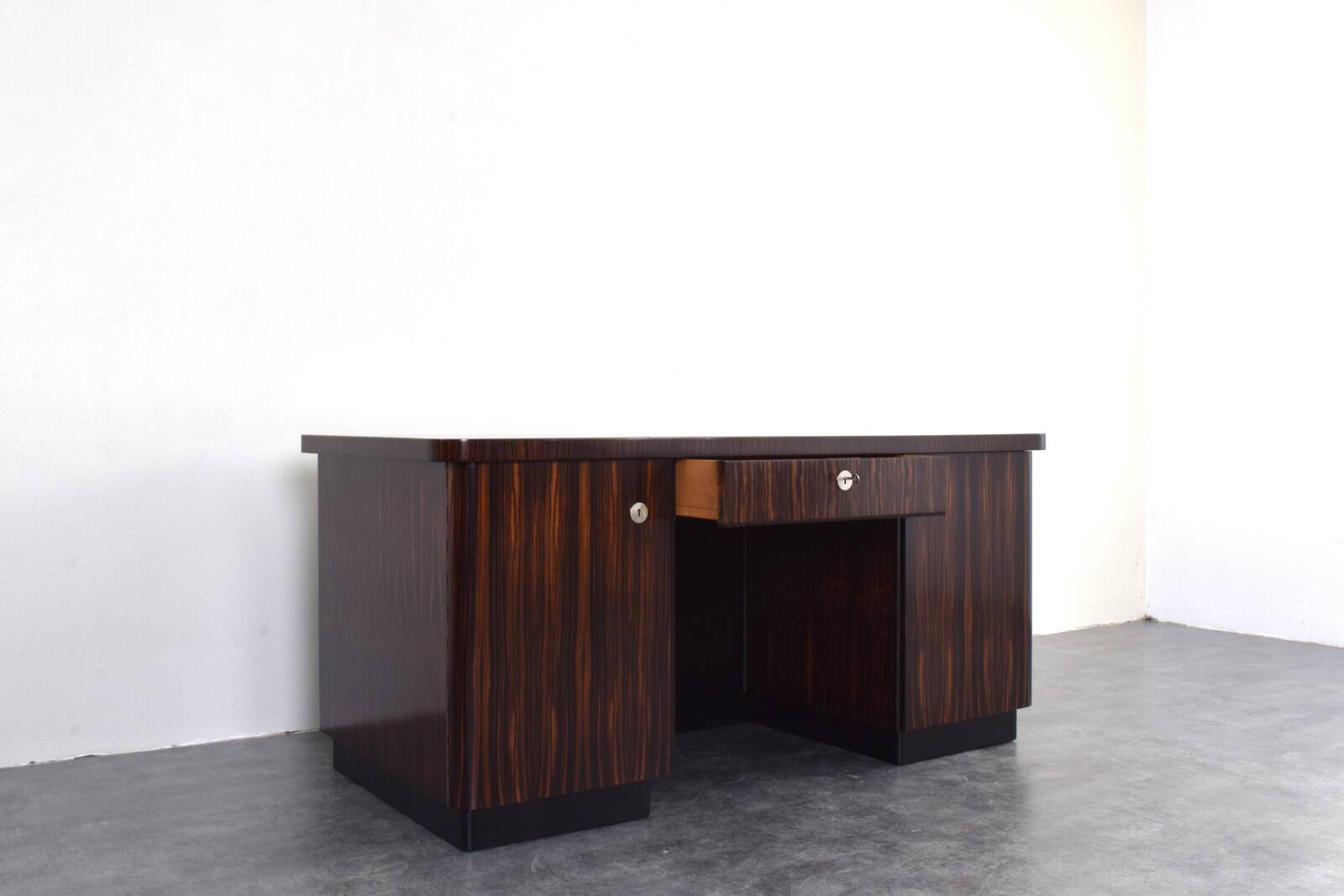 Art-Deco Desk by Bruno Paul for Deutsche Werkstätten Hellerau, 1920s
