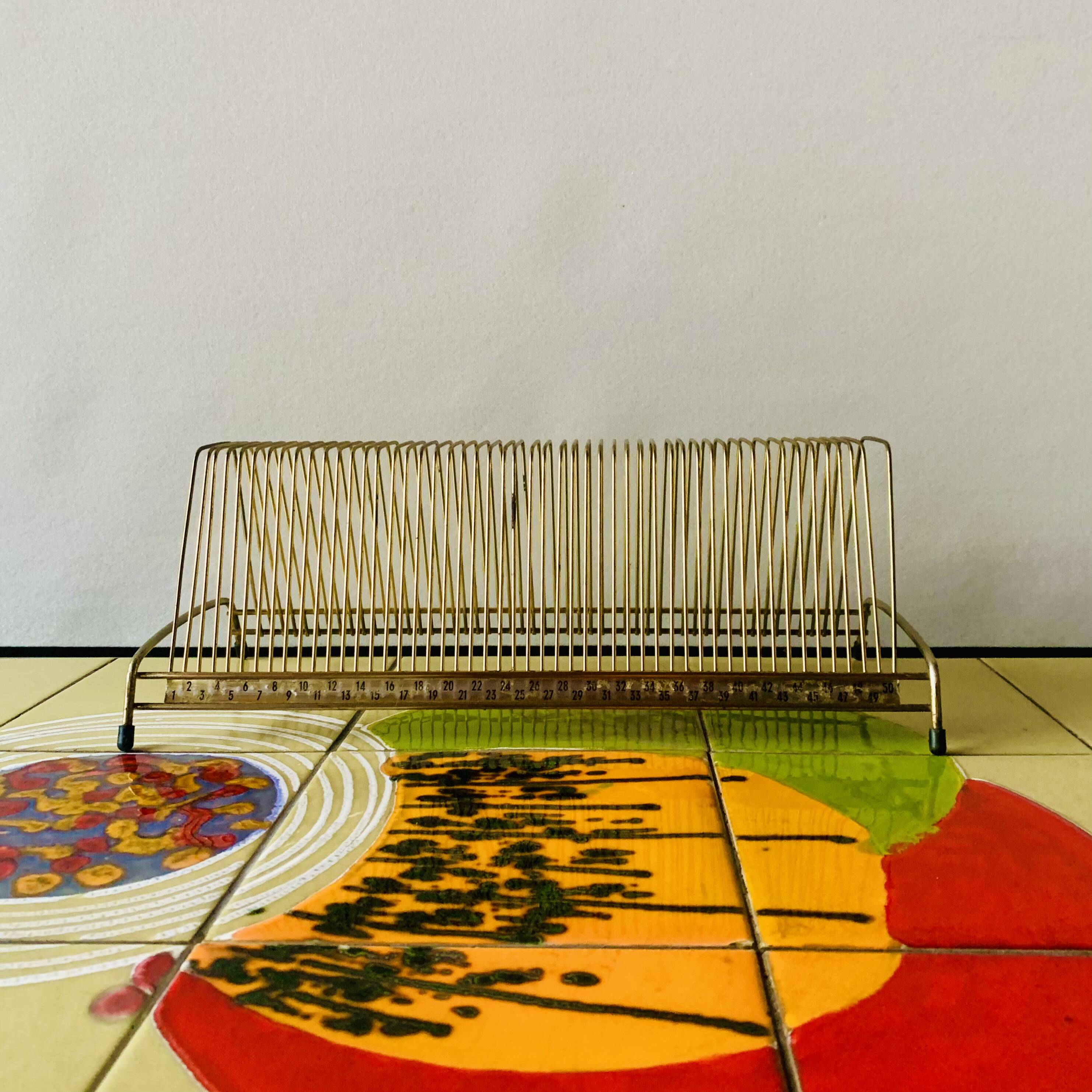 Porte-disques vintage en métal doré - pour 50 vinyles