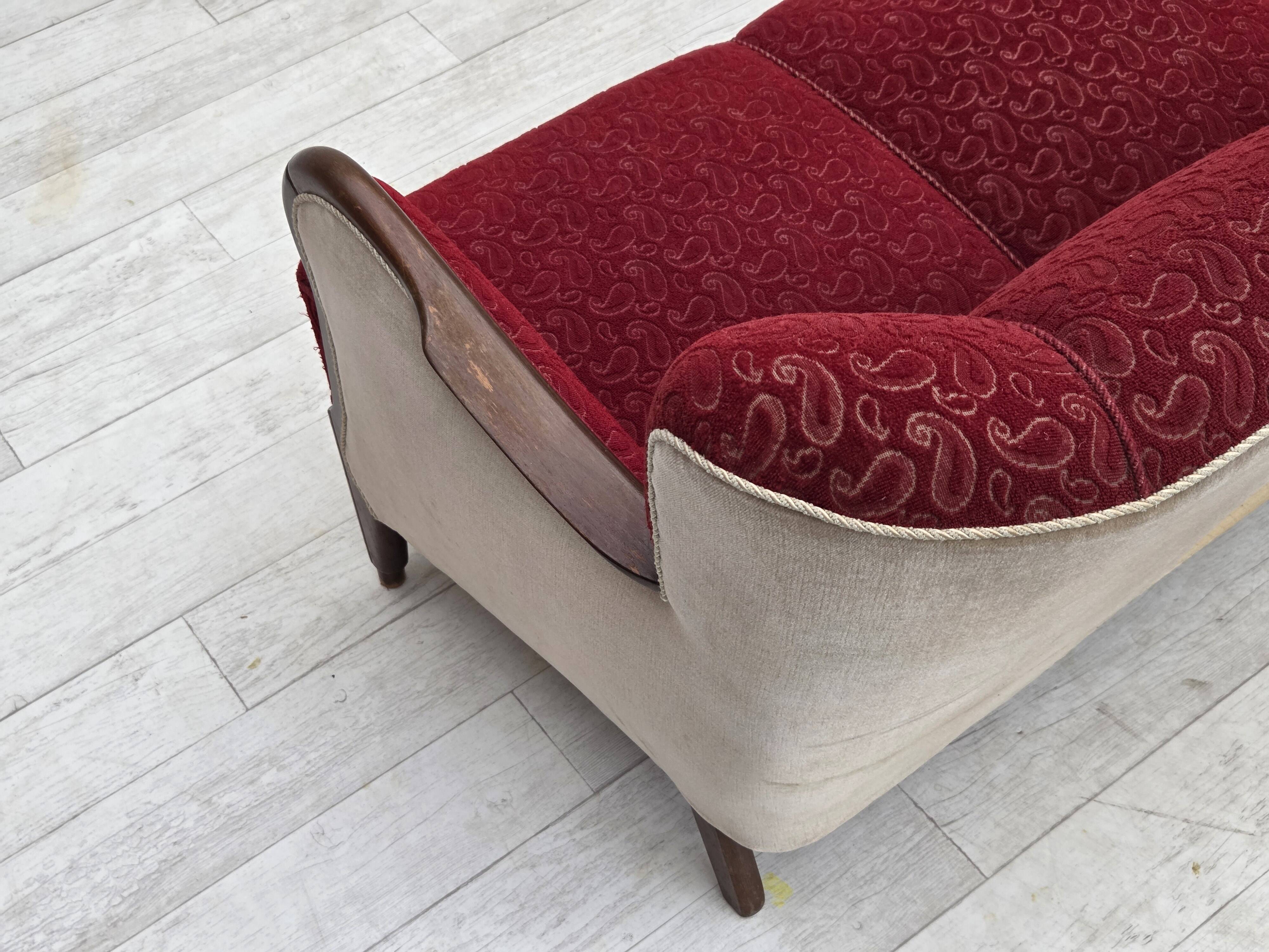 1950s, Danish 3-seater sofa, original red/beige furniture wool.
