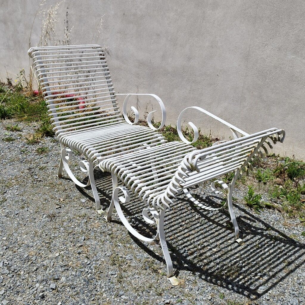 Meridian wrought iron bench Arras square garden